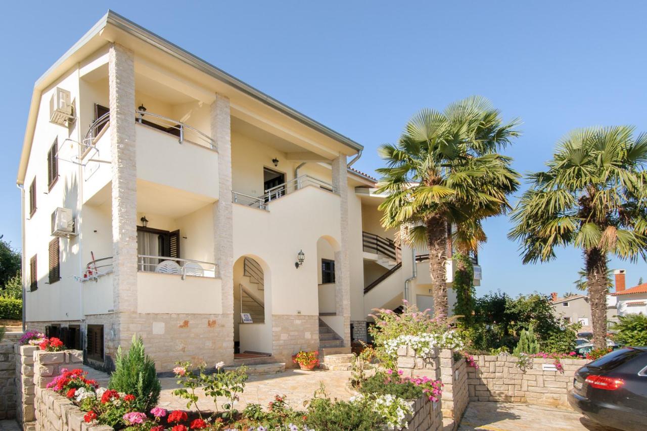 Apartmani Lorena Poreč Exterior foto
