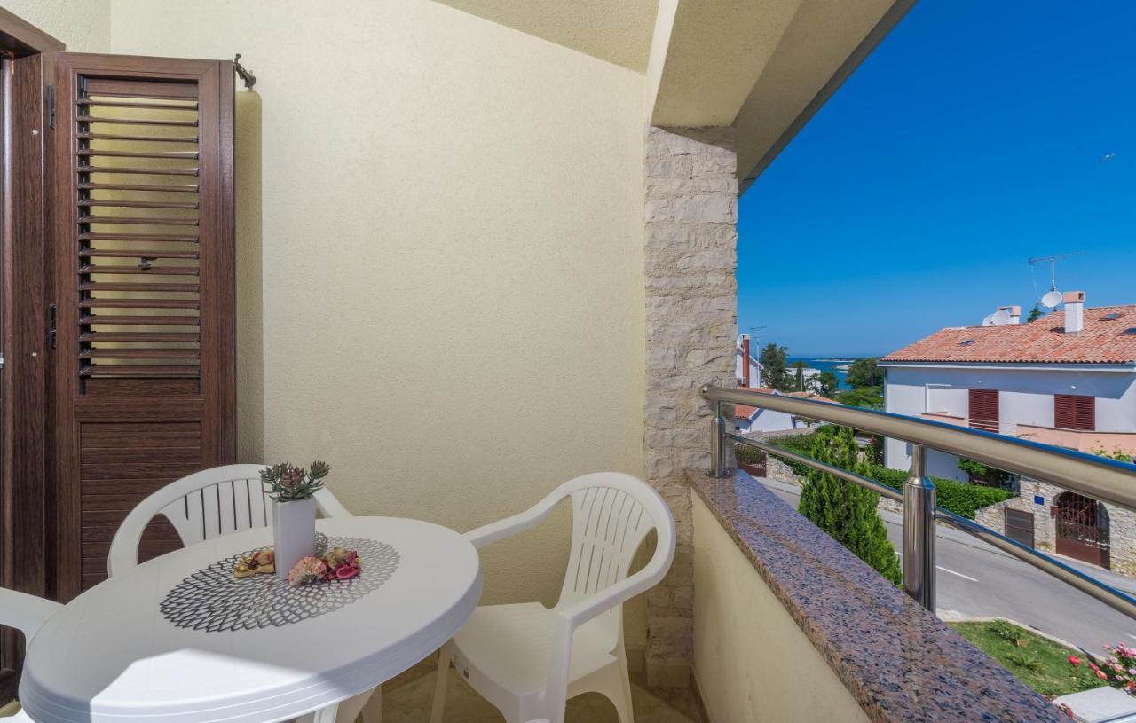 Apartmani Lorena Poreč Exterior foto