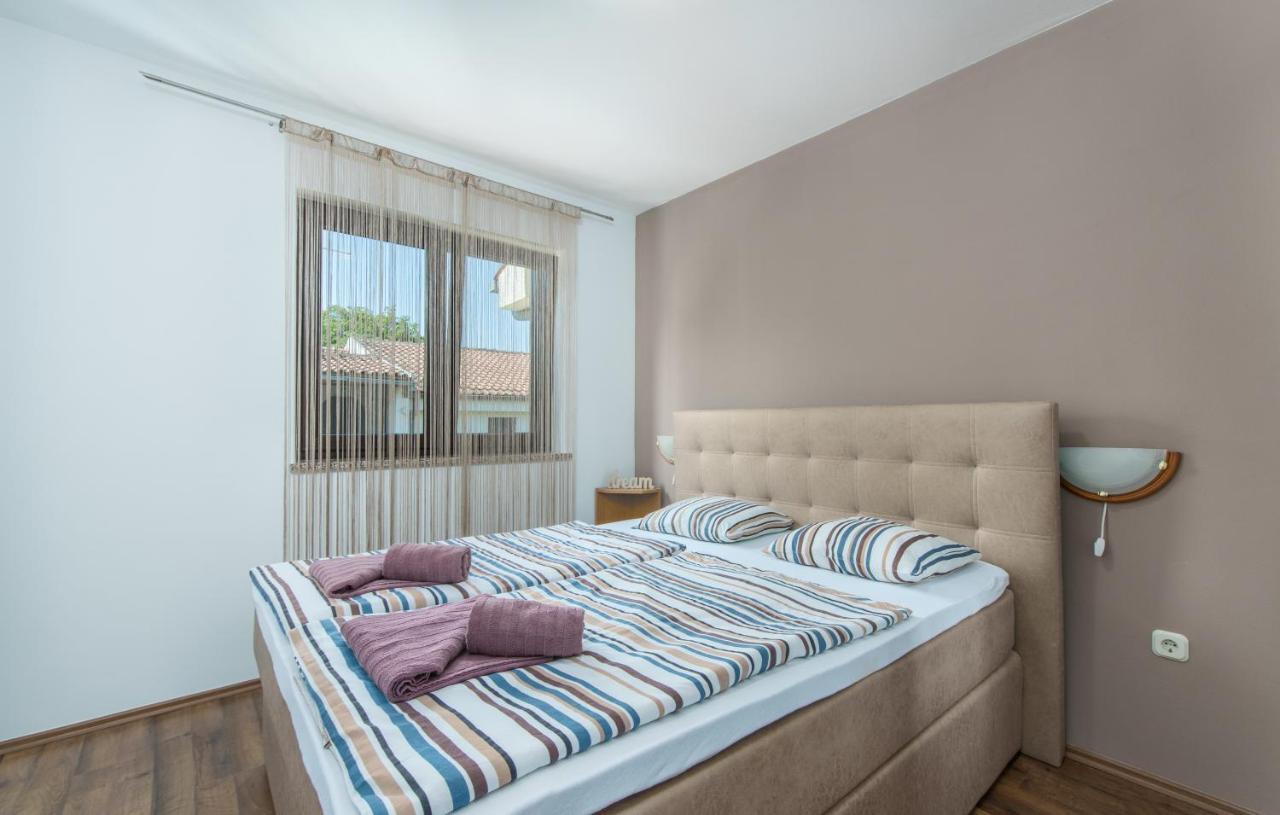 Apartmani Lorena Poreč Exterior foto